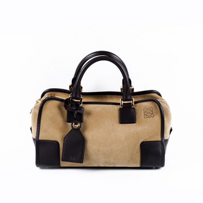 Bolso LOEWE, modelo &#039;Amazona&#039; en ante color camel y piel marrón. Anagrama grabado.