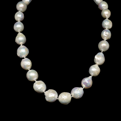 Collar de perlas barrocas australianas. 