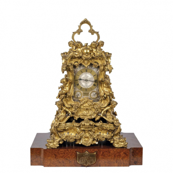 Importante Reloj de sobre mesa de Santiago James Moore, circa 1840, regalo de boda de la Reina Victoria a Isabel II de Espa&ntilde;a
