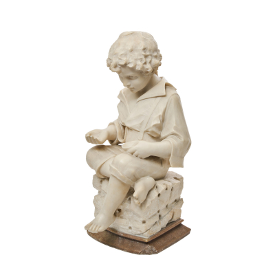 Escuela europea, s.XX. Infante. Escultura en alabastro tallado.