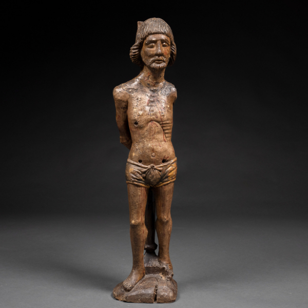 "San Sebastián" Escultura en madera tallada con restos de policromía. Trabajo Español, Siglos XV-XVI