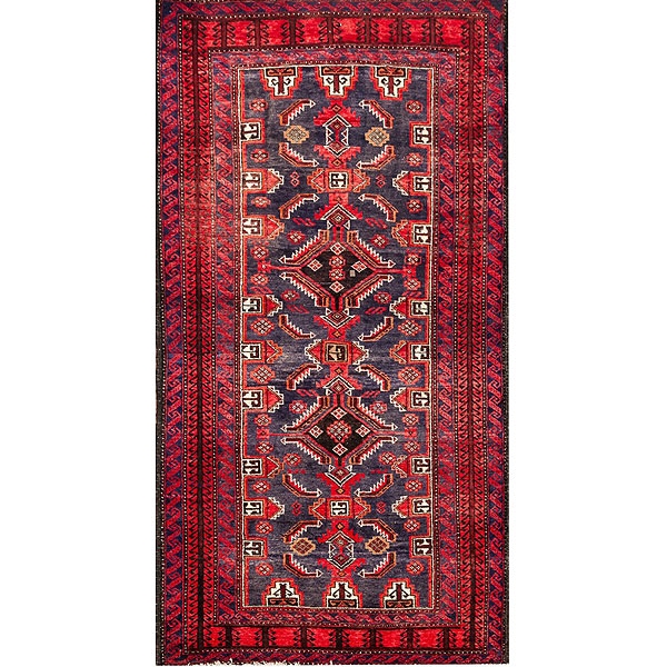 Alfombra de lana de color rojizo