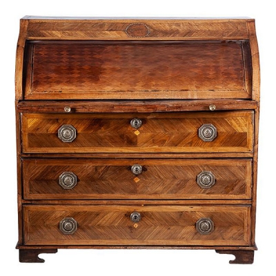 Bur&oacute; de tambor de nogal 