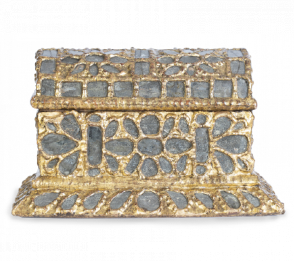 Caja de "luces" de madera dorada y espejos. México, Nueva España, ff. del S. XVI - pp. del S. XVII.