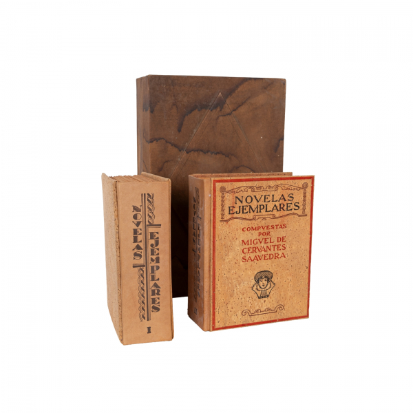 Novelas ejemplares. Dos tomos de la obra de Miguel de Cervantes Saavedra (Alcal&aacute; de Henares, 1547-Madrid, 1616).