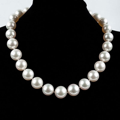 Collar chockerde 27 grandes perlas australianas