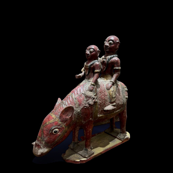 Decorativa Gran Pareja de Dignatarios del Rajastán - India del Norte - Siglo XIX