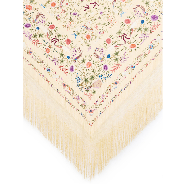 Mantón de Manila en seda de tonalidad crema bordado a mano con motivos polícromos florales y de aves, s.XX.
